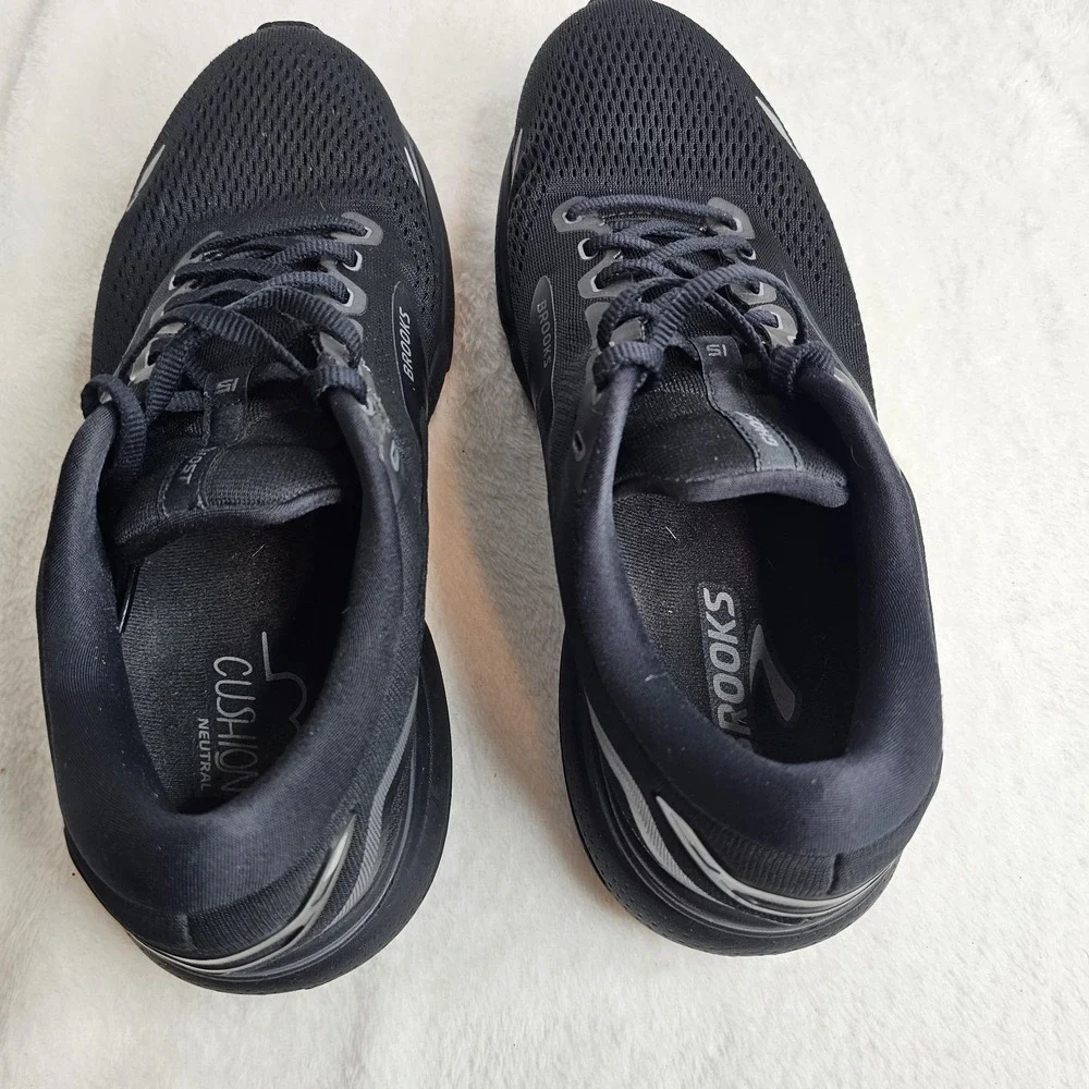 Brooks Ghost 15 Mens Size 10 2E Wide Black Running Shoes